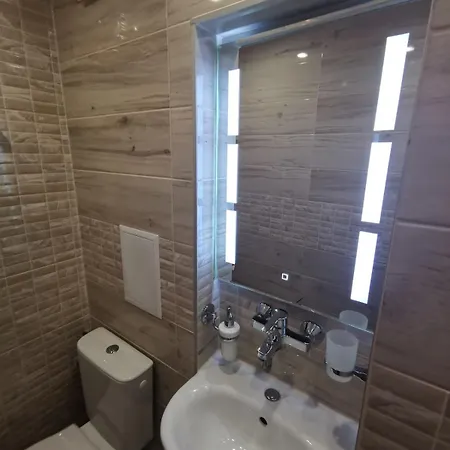 D1 Loft-top Center With Free Parking *