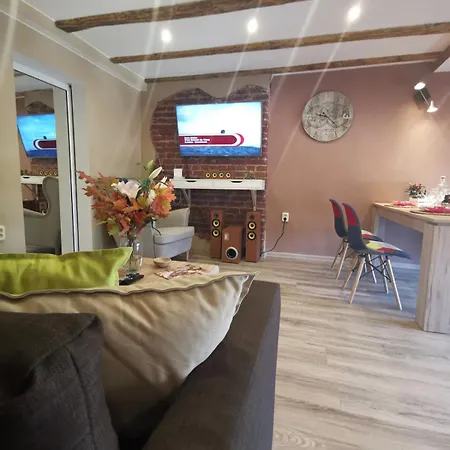 D1 Loft-top Center With Free Parking *