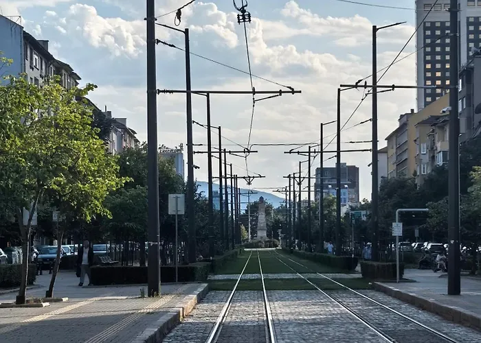 D1 Loft-top Center With Free Parking *